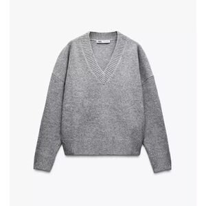 Zara Women's Gray V-Neck Sweater